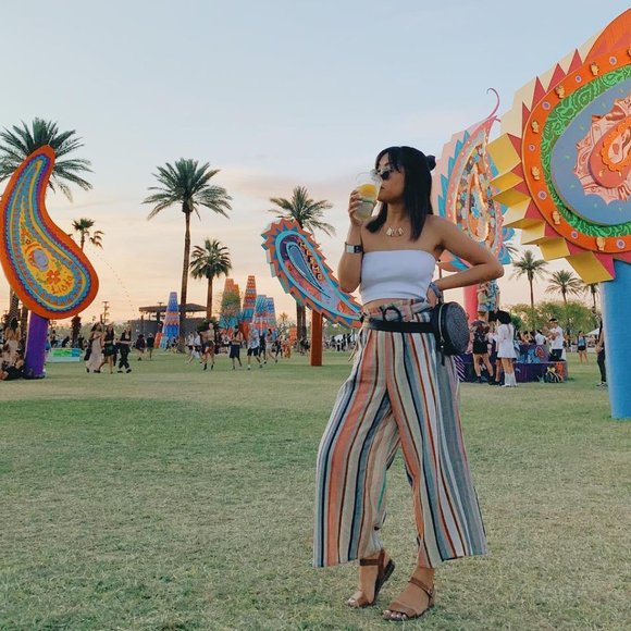 👋 CLOSET DETAILS - Picture 2 of 2